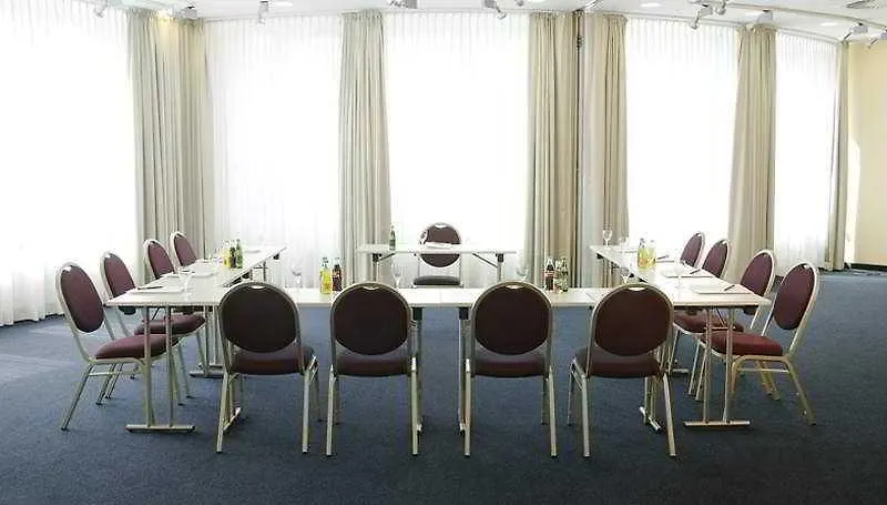 Adrema Hotel Berlin 4*,