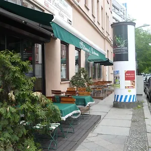 Ostello Living In The Box, Berlino